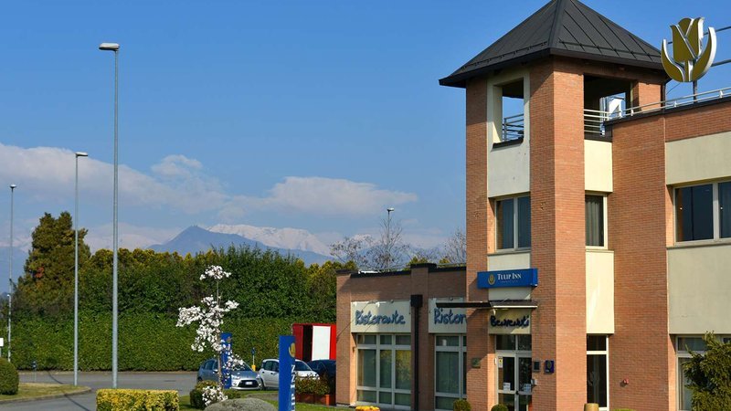Tulip Inn Turin West con le Alpi sullo sfondo – uno dei 3 hotel PIM convenzionati con tariffe esclusive per i visitatori del PIM
